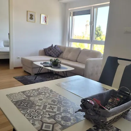 Apartment Kastel